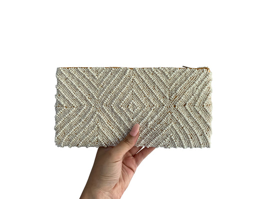 Beaded Clutch Off-White / Sandy Diamond Medium