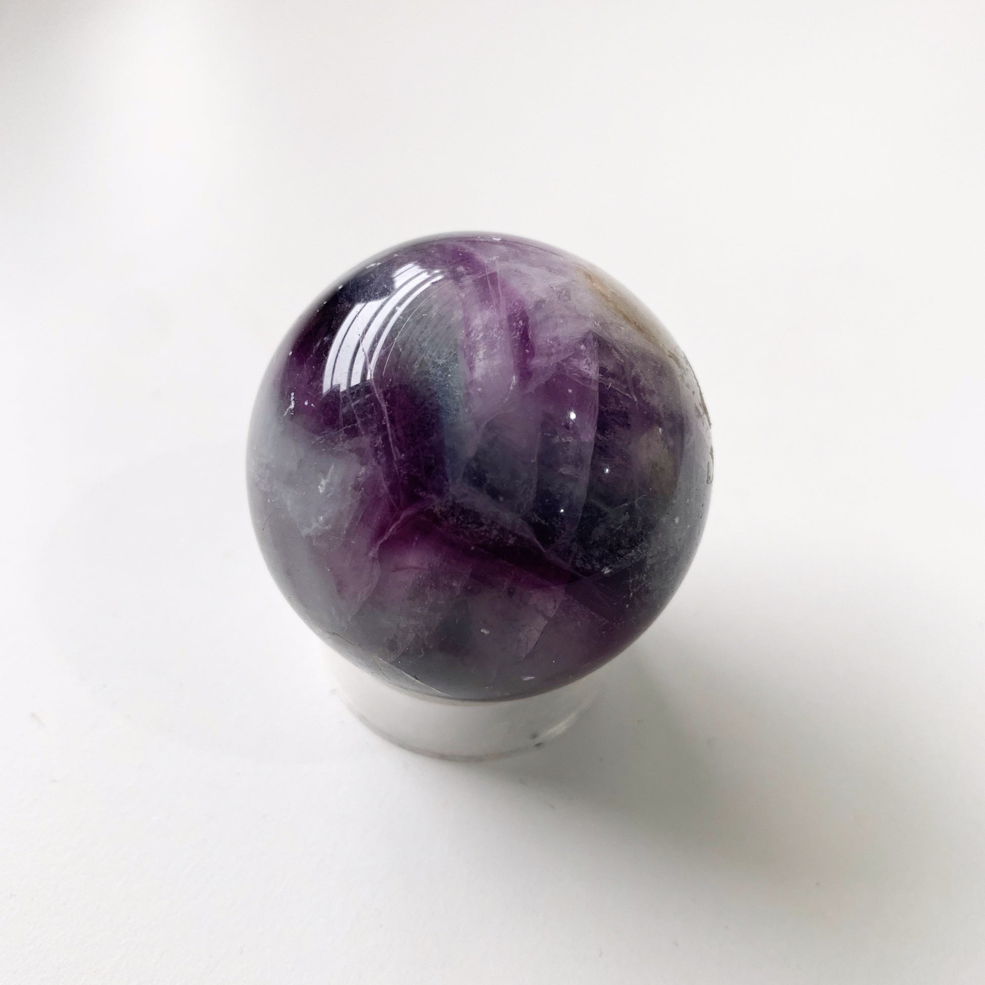 It is an excellent aid in learning and studies as it helps to alleviate chaos and promotes the ability for the mind to absorb and organize information. A highly spiritual stone, Rainbow Fluorite supports spiritual growth, and can accelerate the process of developing intuition.  Approx 40mm diameter